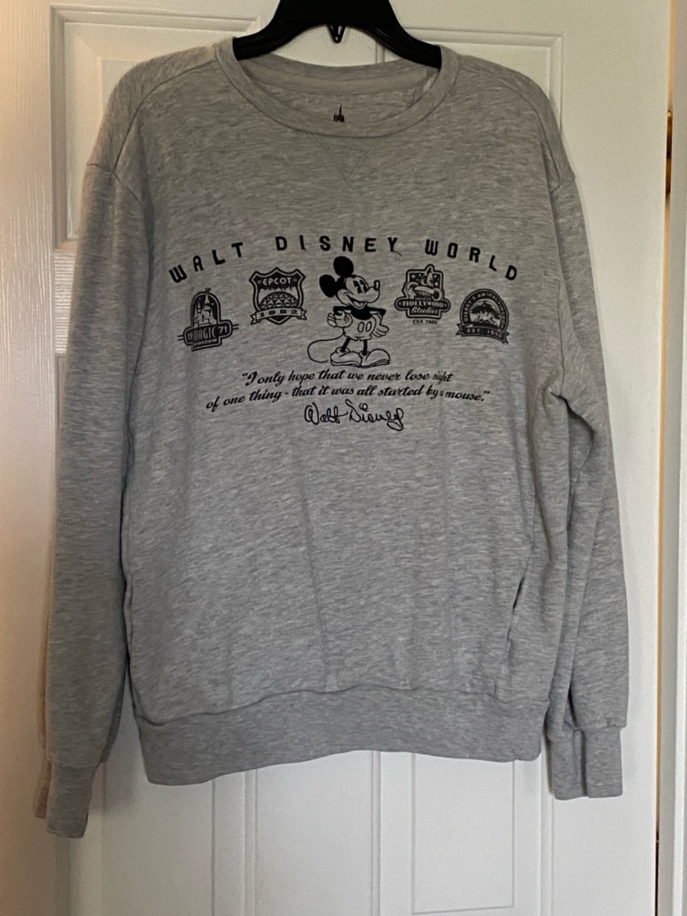 Disney Parks Walt Disney World Mickey Mouse 4 Parks Crewneck Sweatshirt Gray M